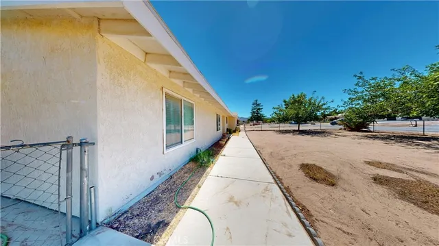 $435,000 | 7601 Corona Avenue, Hesperia, CA 92345