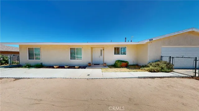$435,000 | 7601 Corona Avenue, Hesperia, CA 92345