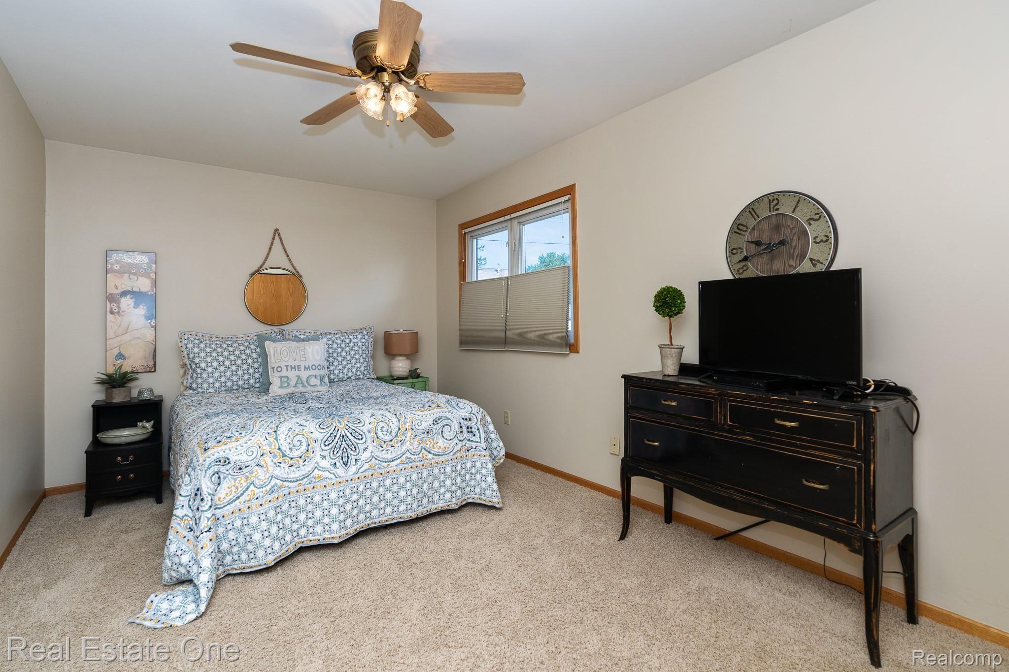 3280 Rockhaven Street Rochester, MI 48309 - Photo 14 of 42 Rockhaven MLS-006.jpg
