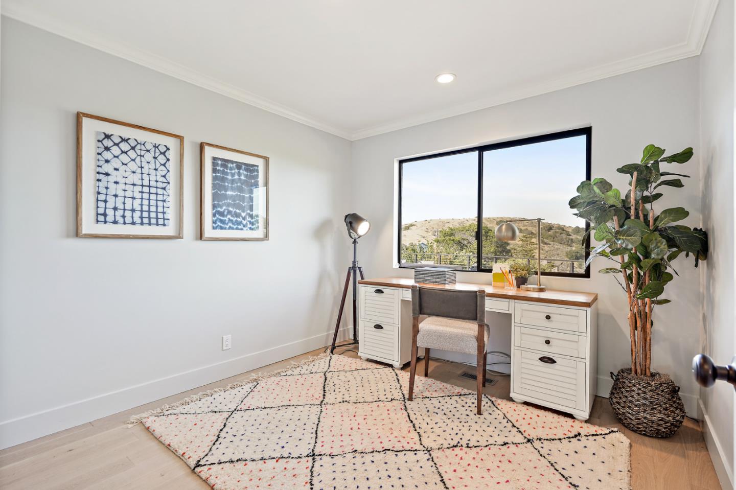 1914 Bishop Road Belmont, CA 94002 - Photo 44 of 79 a very nice looking room with a large window