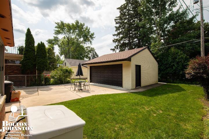 311 Merriweather Road Grosse Pointe Farms, MI 48236 - Photo 42 of 49