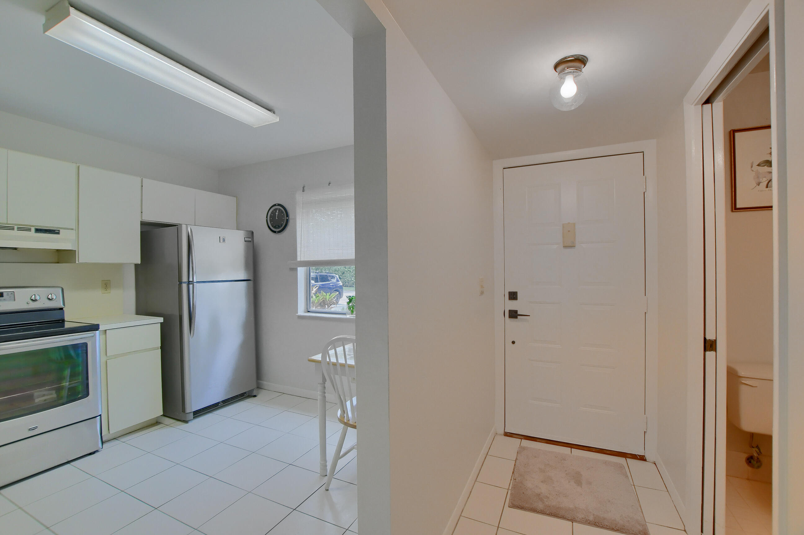 6489 Boca Circle Boca Raton, FL 33433 - Photo 3 of 31 03_ebf_6600-hdr(5)