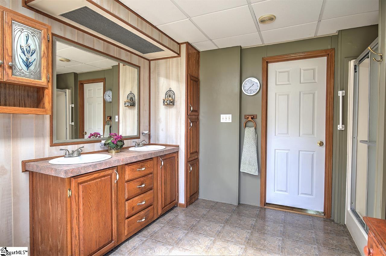3743 Pennington Road Greer, SC 29651 - Photo 16 of 29