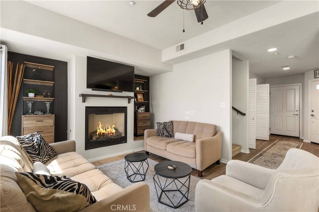 273 Richland Road San Marcos, CA 92069 - Photo 5 of 30 Living area