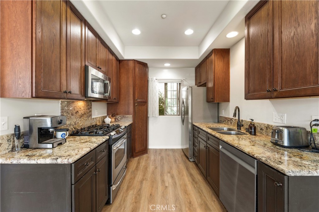 273 Richland Road San Marcos, CA 92069 - Photo 9 of 30 Kitchen upgraded