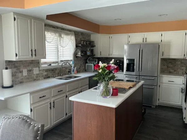 $574,900 | 37671 Fiore Trail, Clinton Township, MI 48036