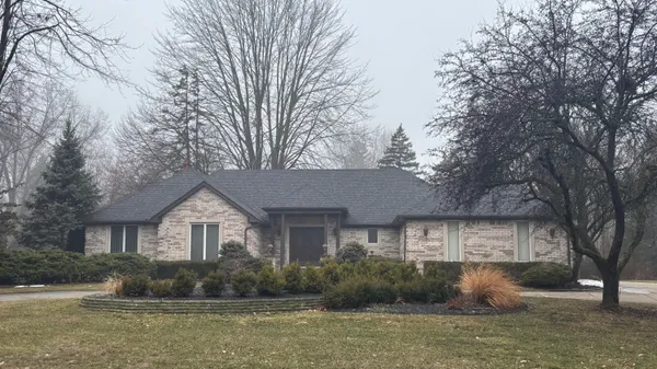 $574,900 | 37671 Fiore Trail, Clinton Township, MI 48036