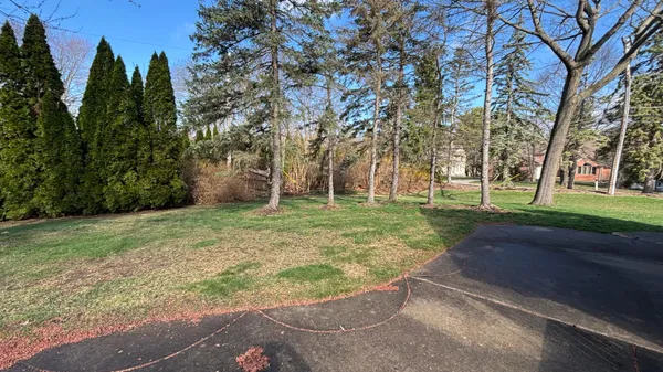 $560,000 | 37671 Fiore Trail, Clinton Township, MI 48036