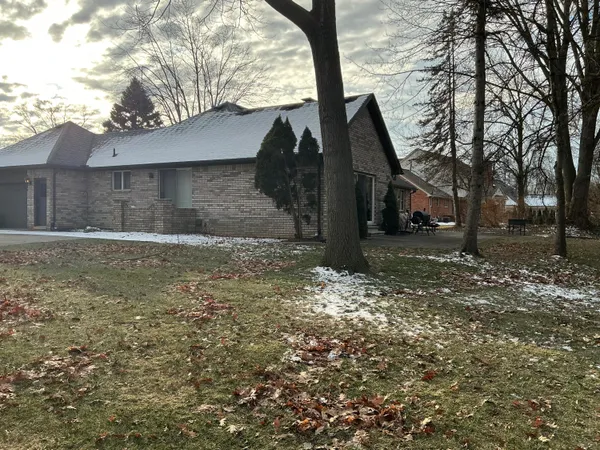 $574,900 | 37671 Fiore Trail, Clinton Township, MI 48036