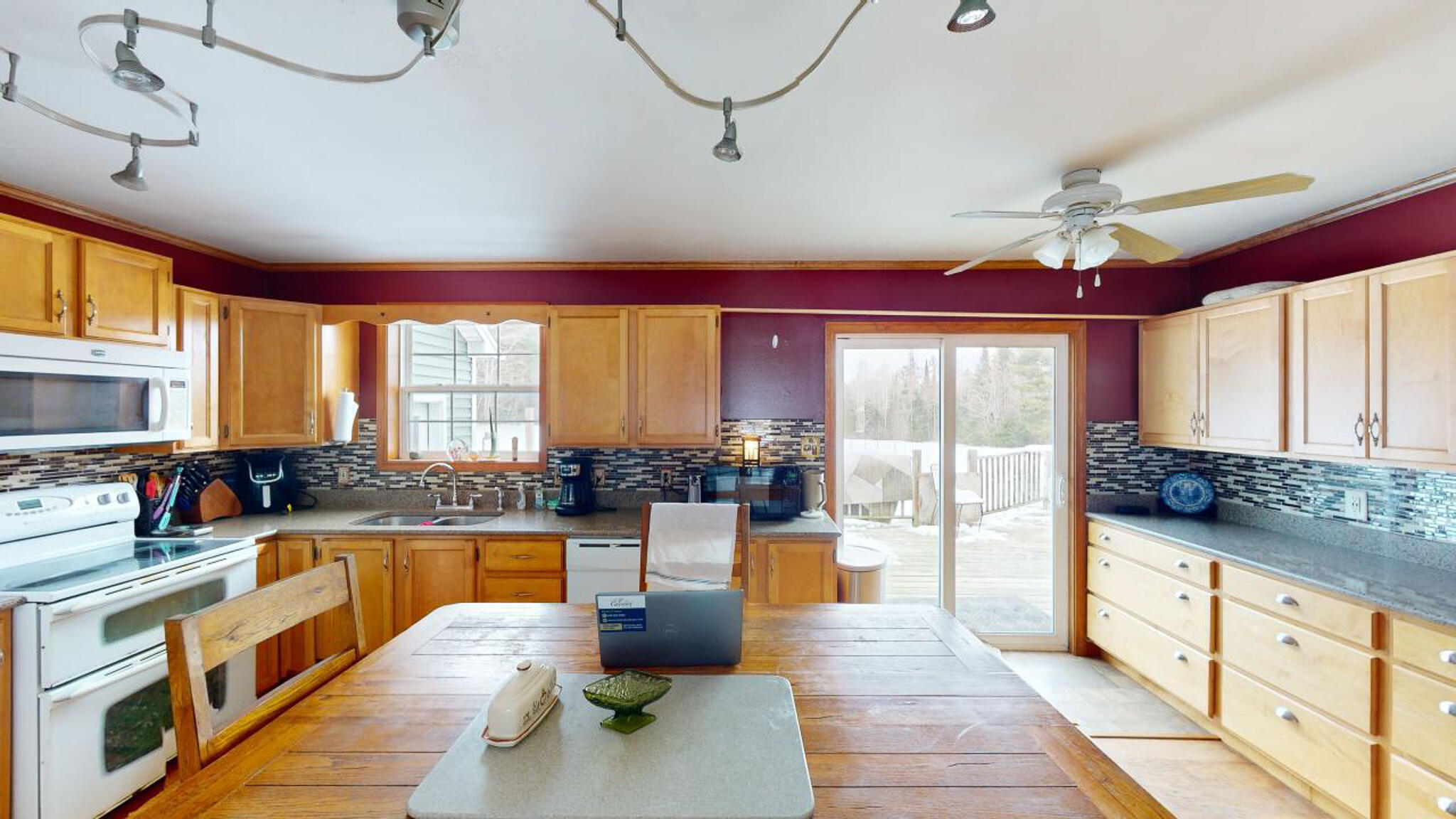 47 Old Keene Road Lincoln, ME 04457 - Photo 10 of 34 9