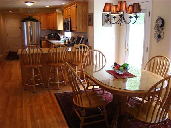 15 Noel Road Andover, MA 01810 - Photo 4 of 25 Gallery Image 4