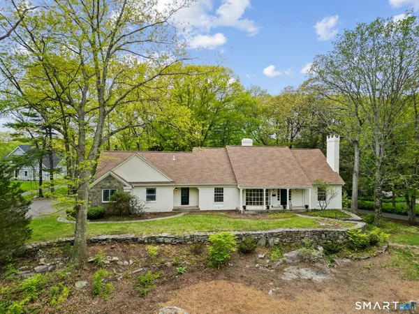 $1,099,999 | 206 Peddlers Road, Guilford, CT 06437