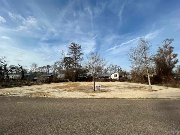 $44,900 | 22239 Chinquapin Avenue, Maurepas, LA 70449