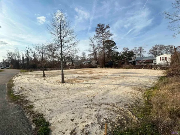 $40,900 | 22239 Chinquapin Avenue, Maurepas, LA 70449