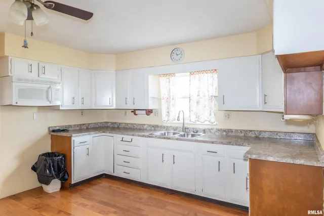 $112,900 | 966 North 7th Avenue, Canton, IL 61520