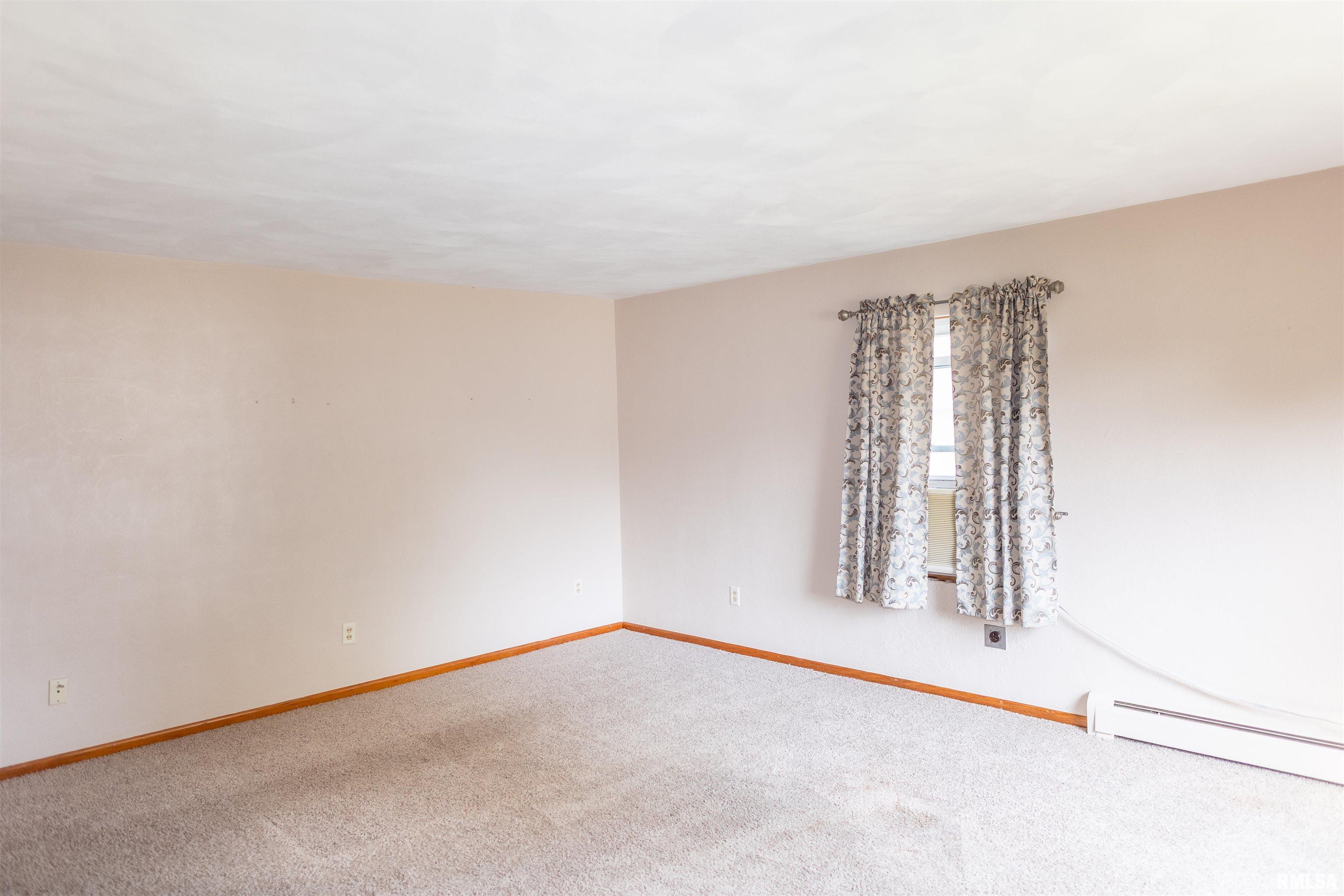 966 North 7th Avenue Canton, IL 61520 - Photo 2 of 57