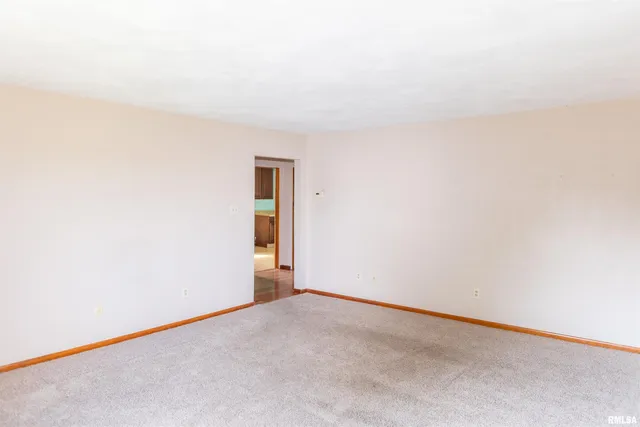 $112,900 | 966 North 7th Avenue, Canton, IL 61520