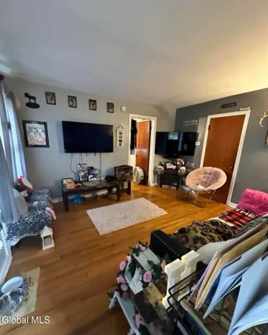 $400,000 | 209 Columbia Turnpike, Unit 4, East Greenbush, NY 12144