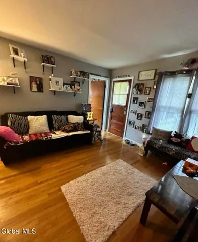 $400,000 | 209 Columbia Turnpike, Unit 4, East Greenbush, NY 12144