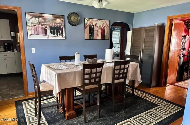 $400,000 | 209 Columbia Turnpike, Unit 4, East Greenbush, NY 12144