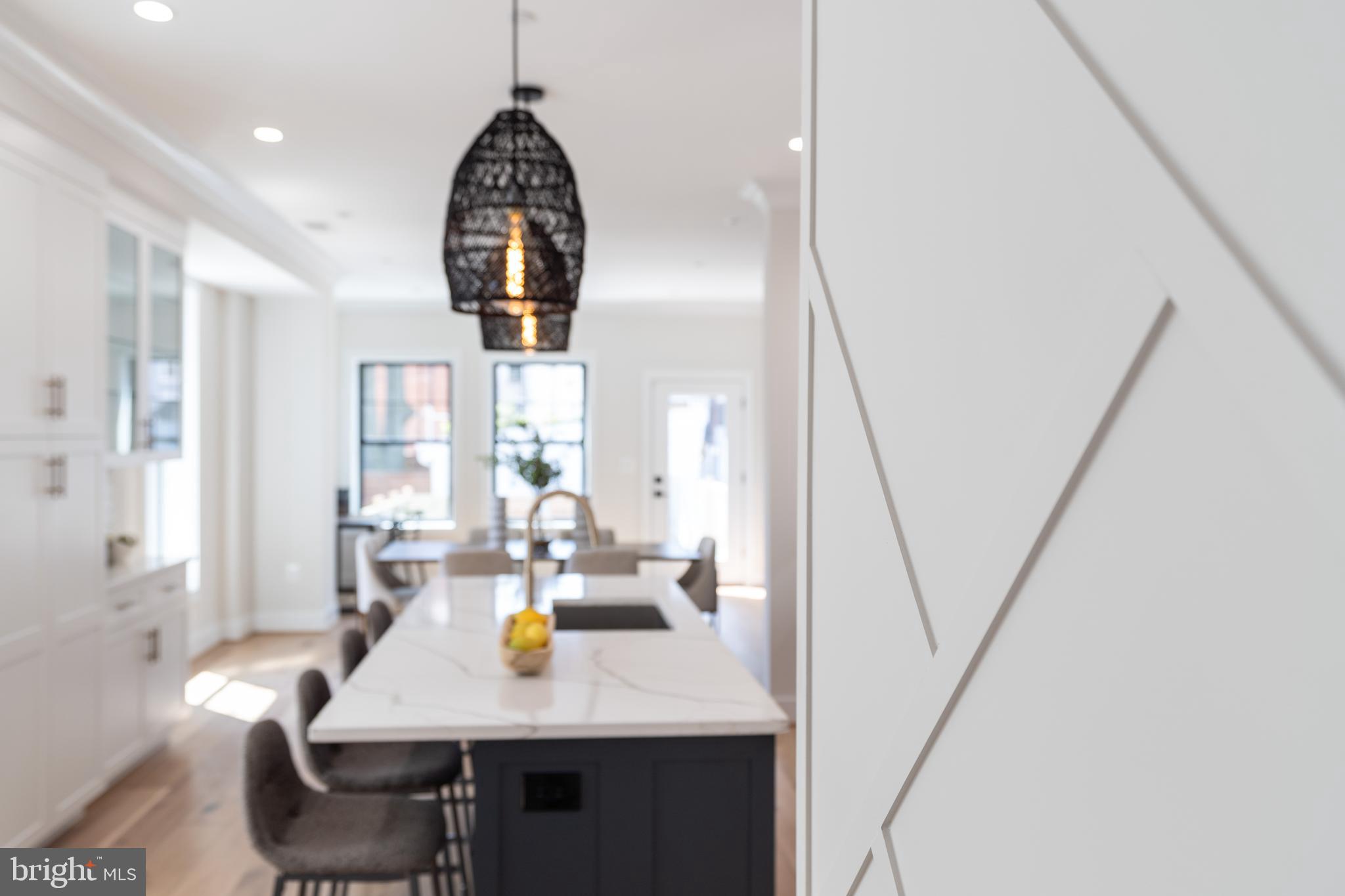 910 8th Street Northeast Washington, DC 20002 - Photo 11 of 62 Large island seats 4