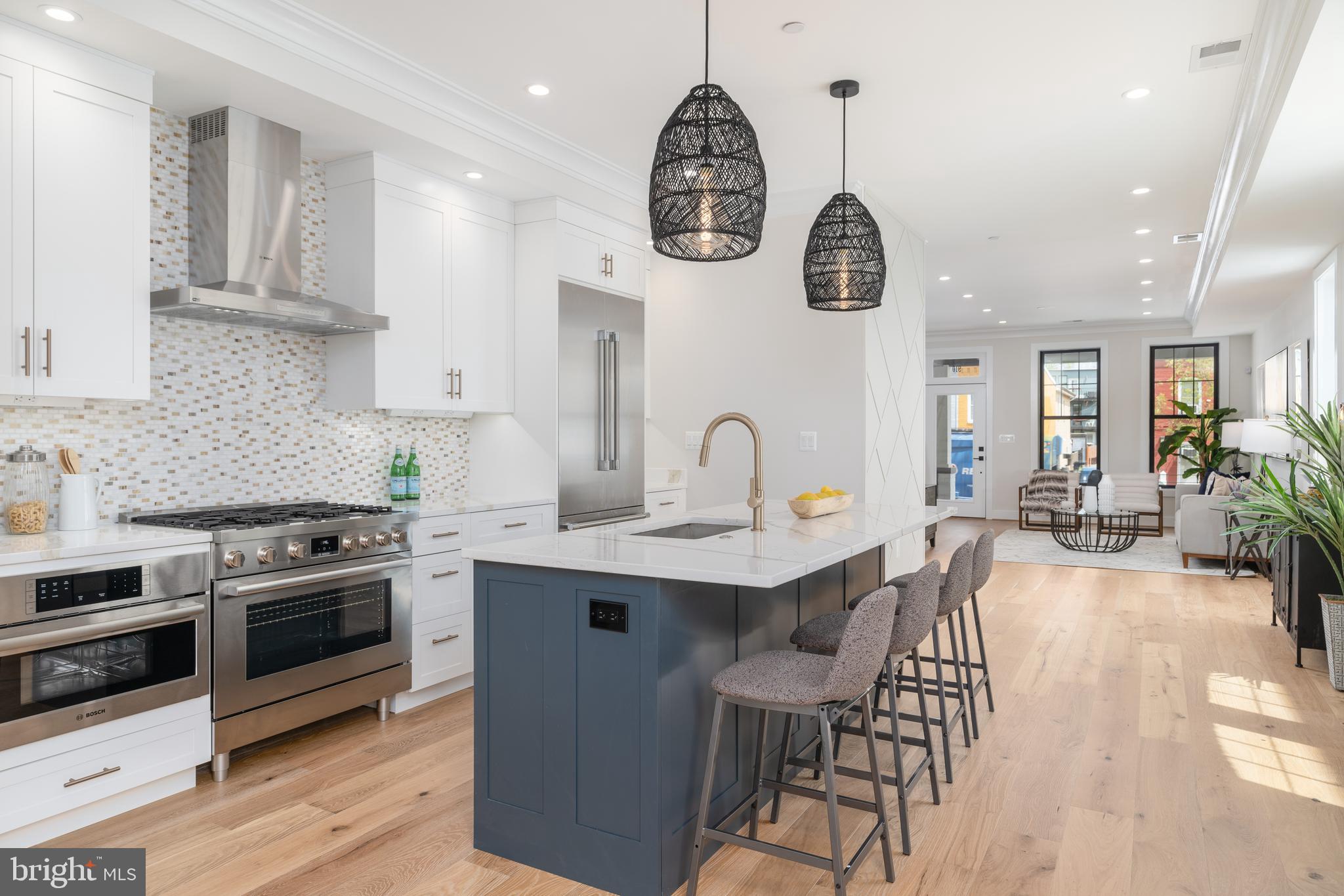 910 8th Street Northeast Washington, DC 20002 - Photo 18 of 62 Custom Lighting