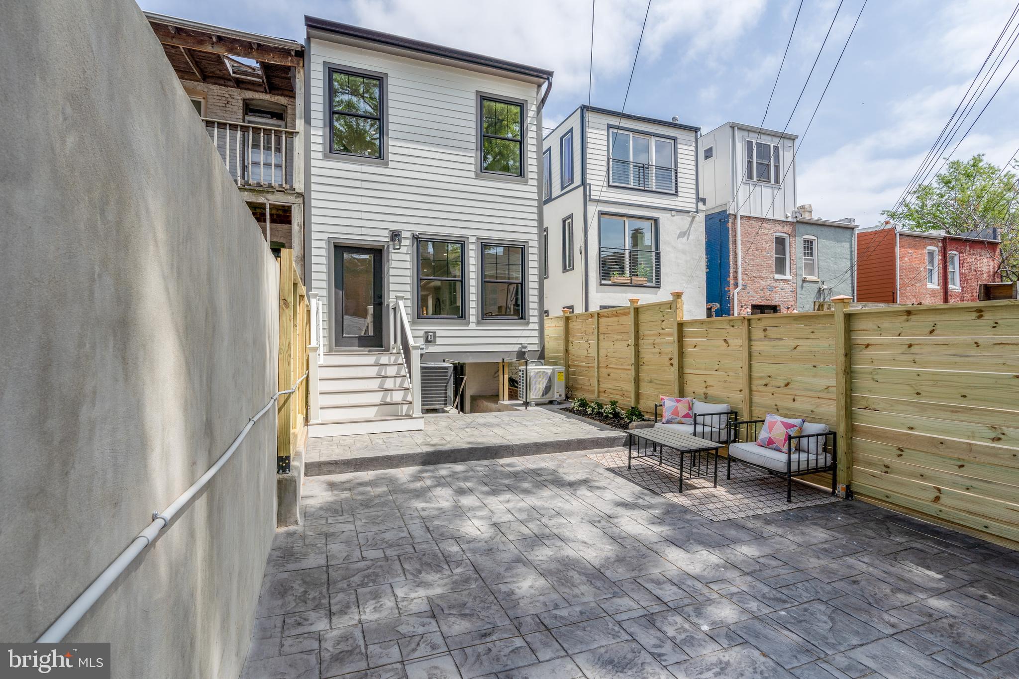 910 8th Street Northeast Washington, DC 20002 - Photo 27 of 62 Entertain with plenty of space!
