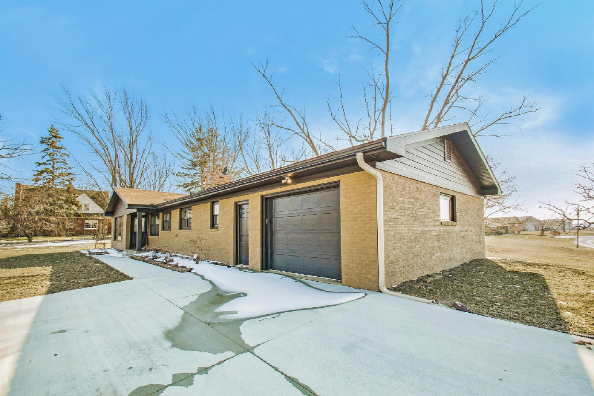 4992 Niles Road St. Joseph, MI 49085 - Photo 3 of 34 DSC_0747--