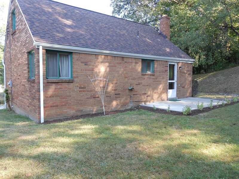 1410 Universal Road Penn Hills, PA 15235 - Photo 24 of 25 Exterior Back.