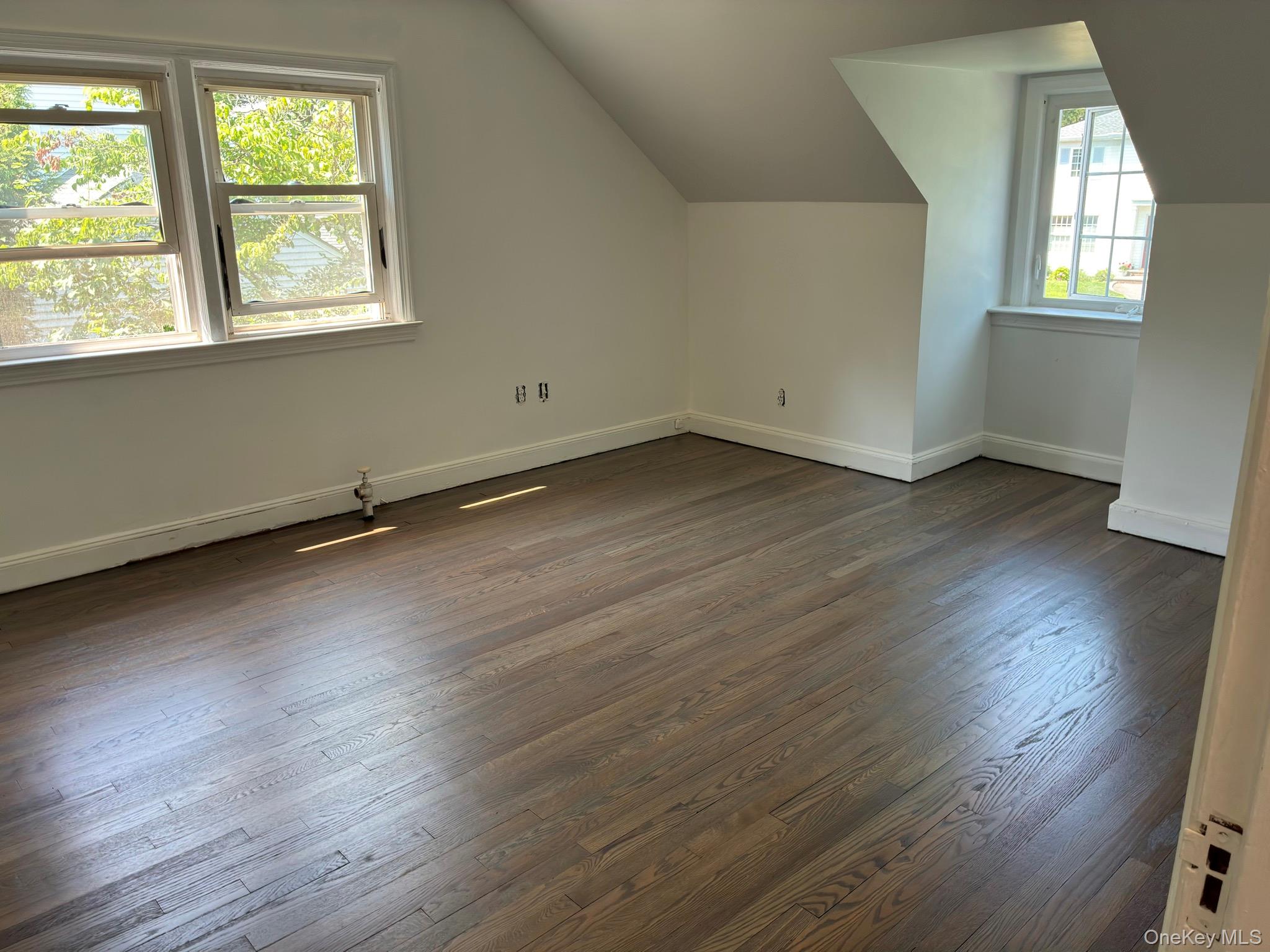 10 Ridge Road Williston Park, NY 11596 - Photo 19 of 26