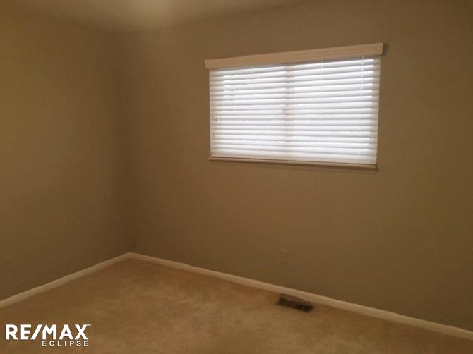31089 Richert Street Fraser, MI 48026 - Photo 13 of 26 31370662-12.JPG