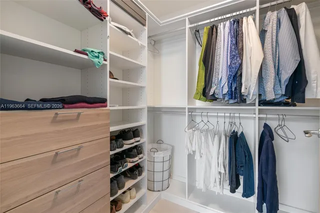 $9,500 | 1000 Brickell Plaza, Unit PH5005, Miami, FL 33131