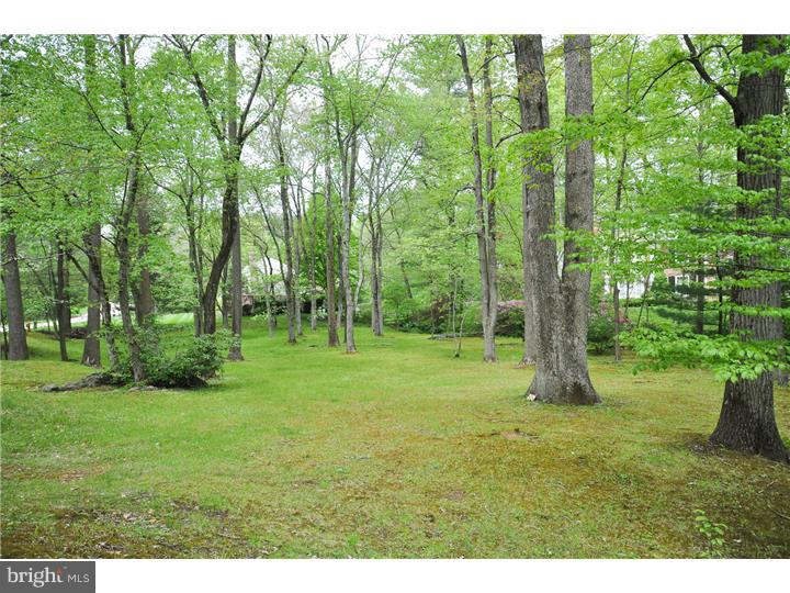 1961 Kimberwick Road Media, PA 19063 - Photo 23 of 25 Front Yard