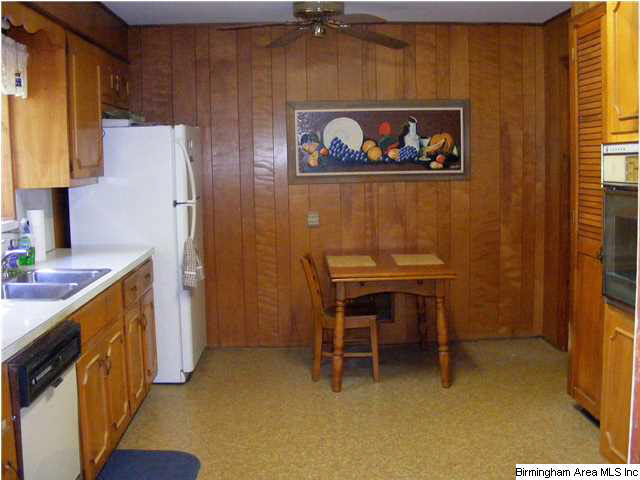 612 Robin Road Birmingham, AL 35214 - Photo 13 of 25