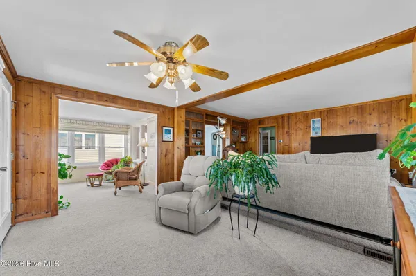 $534,000 | 226 Shady Banks Beach Road, Washington, NC 27889