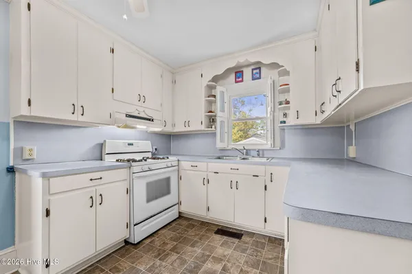 $534,000 | 226 Shady Banks Beach Road, Washington, NC 27889