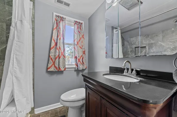 $534,000 | 226 Shady Banks Beach Road, Washington, NC 27889