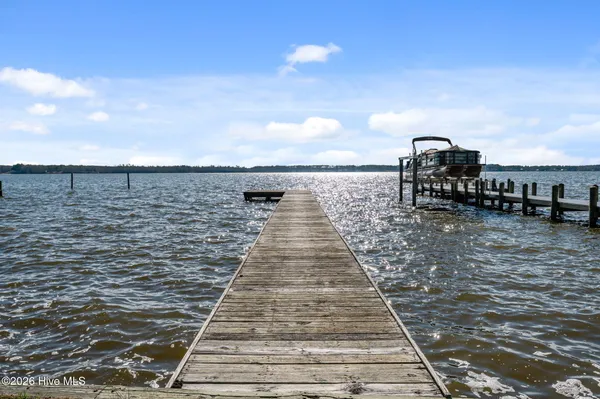 $534,000 | 226 Shady Banks Beach Road, Washington, NC 27889