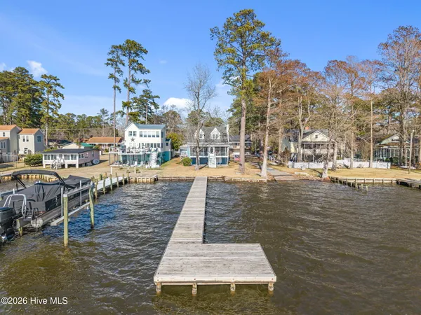 $534,000 | 226 Shady Banks Beach Road, Washington, NC 27889