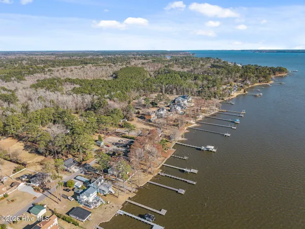 $534,000 | 226 Shady Banks Beach Road, Washington, NC 27889