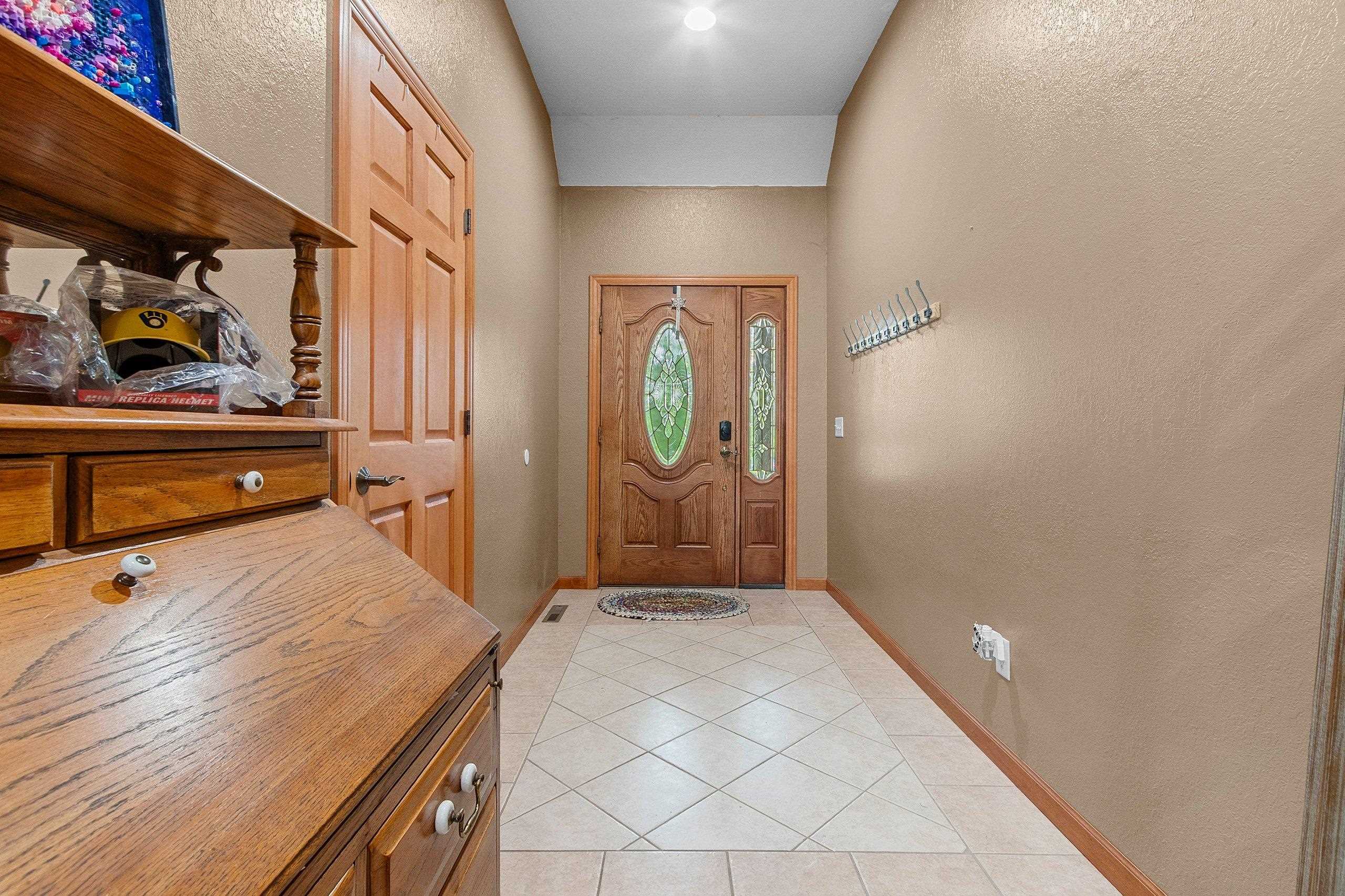 N5795 Edgewood Road Shawano, WI 54166 - Photo 5 of 60