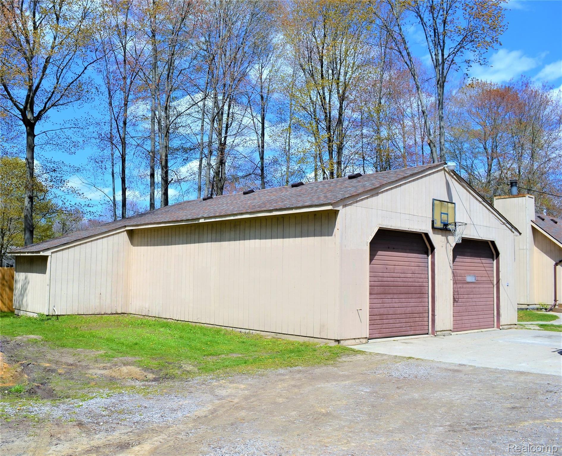 8872 Stone Road Algonac, MI 48001 - Photo 41 of 54 DSC_0136.jpg