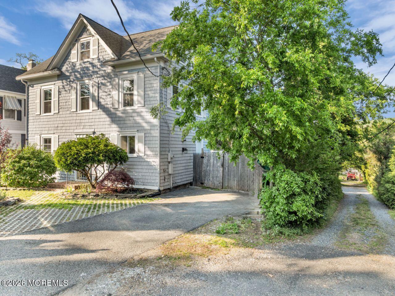 475 Locust Point Road Rumson, NJ 07760 - Photo 2 of 83 A Piece of History