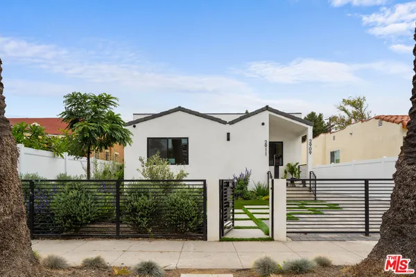 $6,750 | 2911 South Rimpau Boulevard, Unit 1, Los Angeles, CA 90016