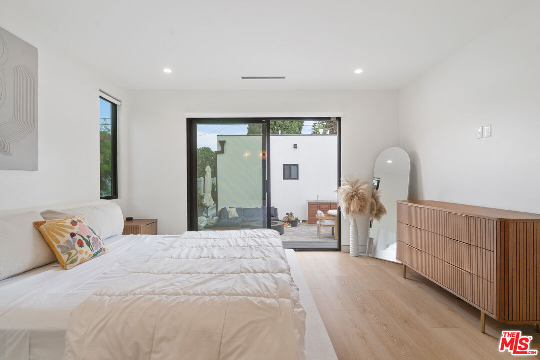 2911 South Rimpau Boulevard, Unit 1 Los Angeles, CA 90016 - Photo 13 of 28