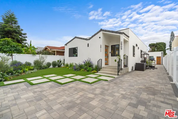 $6,750 | 2911 South Rimpau Boulevard, Unit 1, Los Angeles, CA 90016