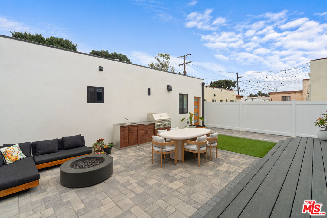 2911 South Rimpau Boulevard, Unit 1 Los Angeles, CA 90016 - Photo 23 of 28