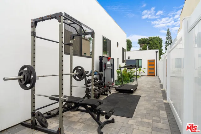 $6,750 | 2911 South Rimpau Boulevard, Unit 1, Los Angeles, CA 90016