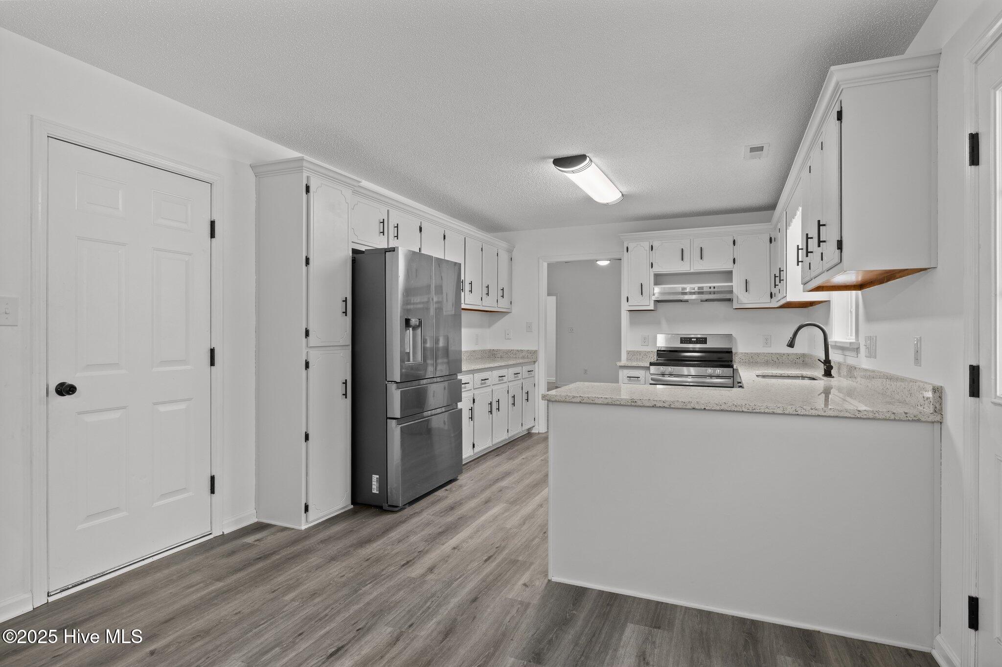 646 High Hill Road Jacksonville, NC 28540 - Photo 10 of 47 10-web-or-mls-1S3A1774