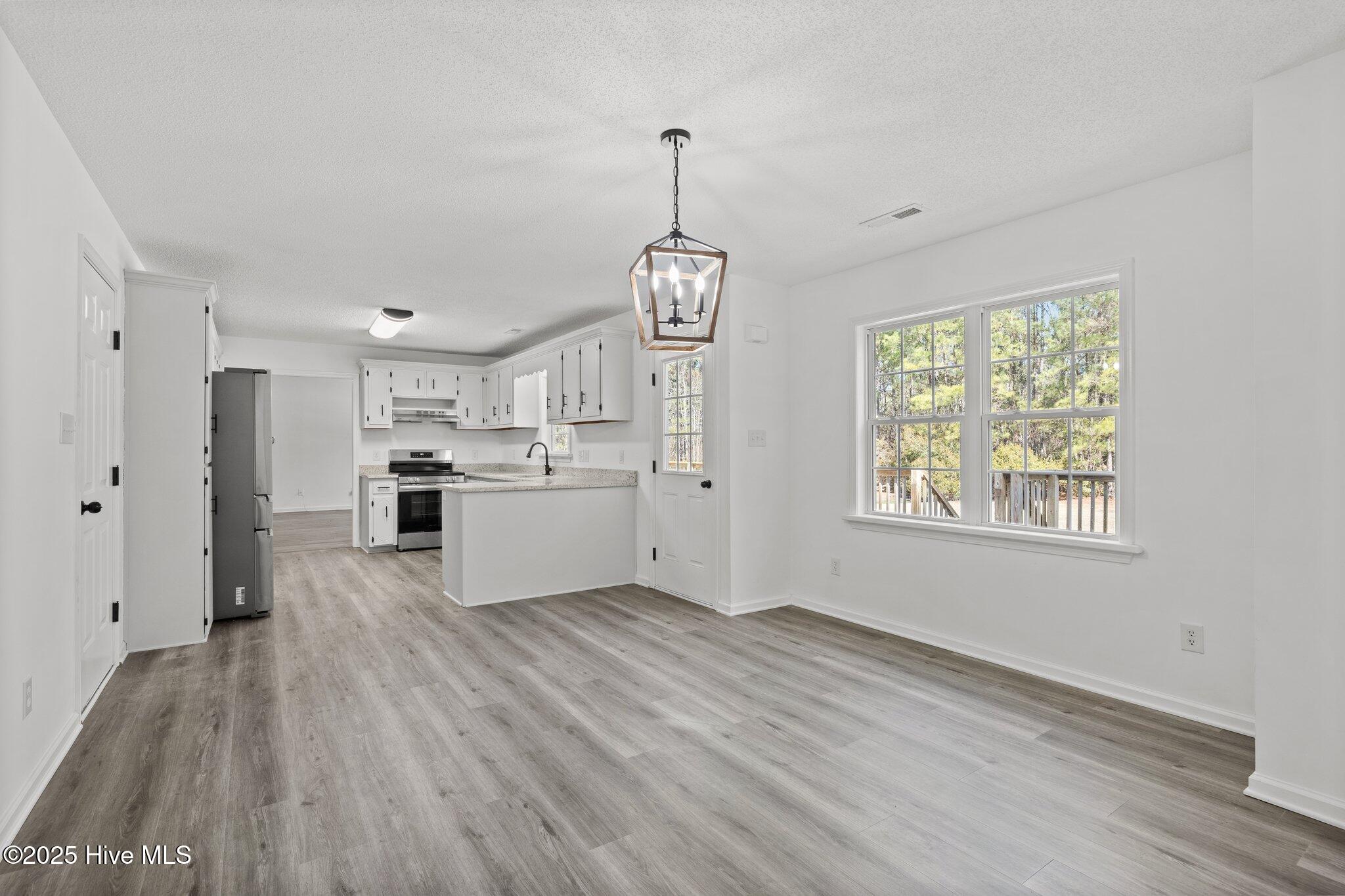 646 High Hill Road Jacksonville, NC 28540 - Photo 12 of 47 6-web-or-mls-1S3A1747